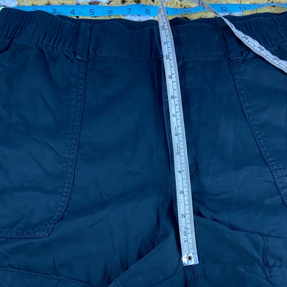 3/$12 GAP Women's Black Chino 4” cotton blend casual Shorts Large L High Rise - Picture 7 of 9